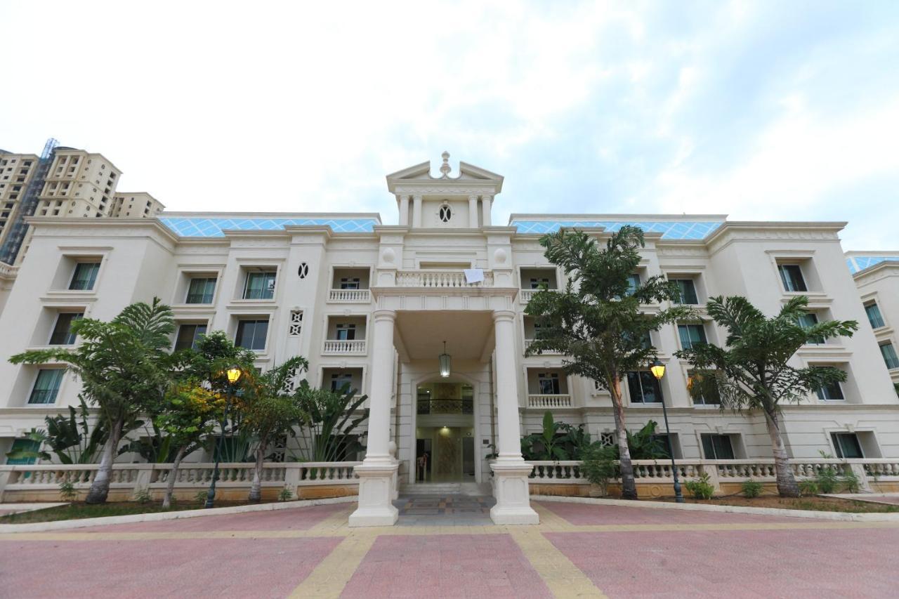 Hotel Oyo 6954 The Lawns Oragadam Exterior foto