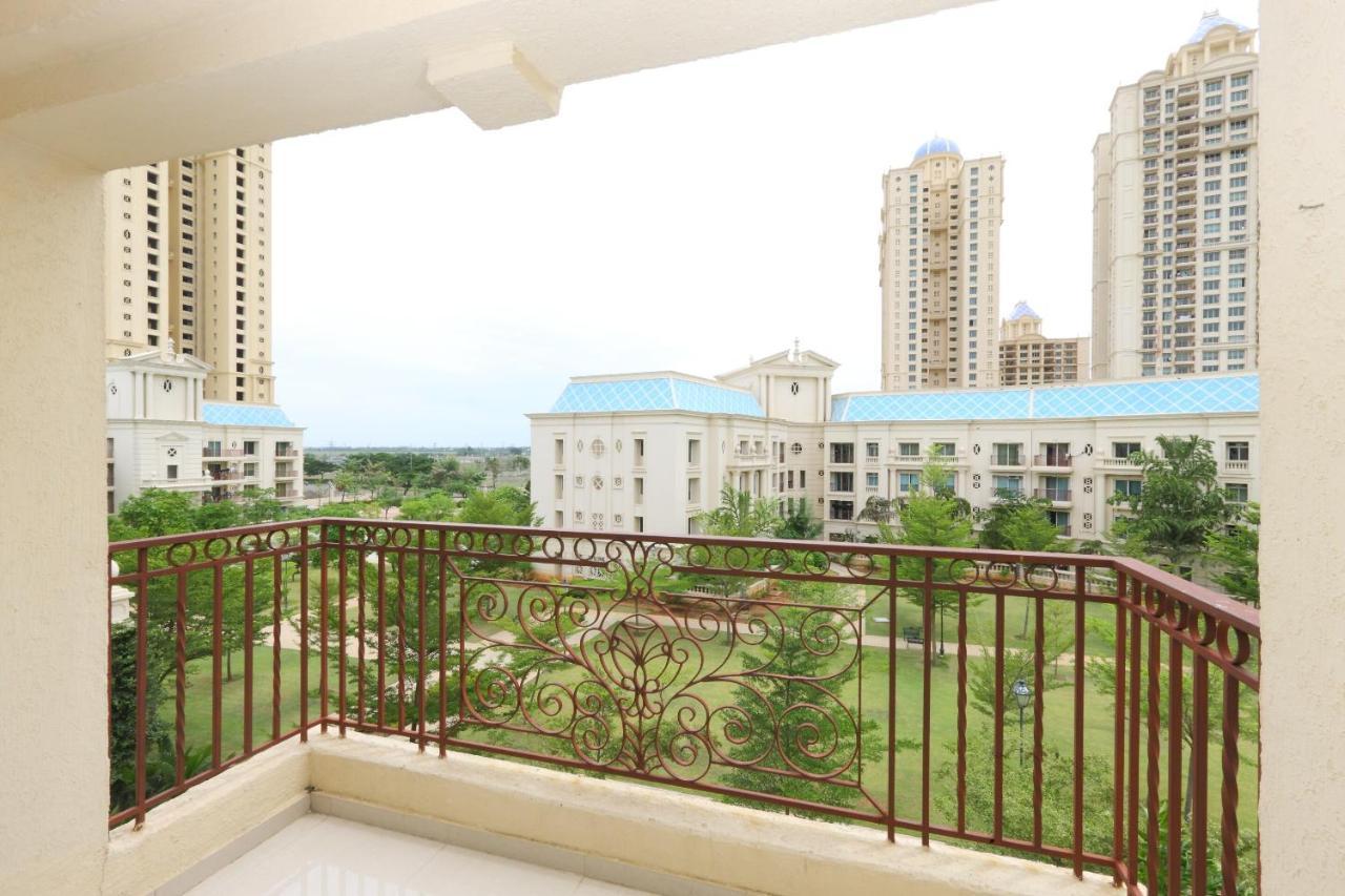 Hotel Oyo 6954 The Lawns Oragadam Exterior foto